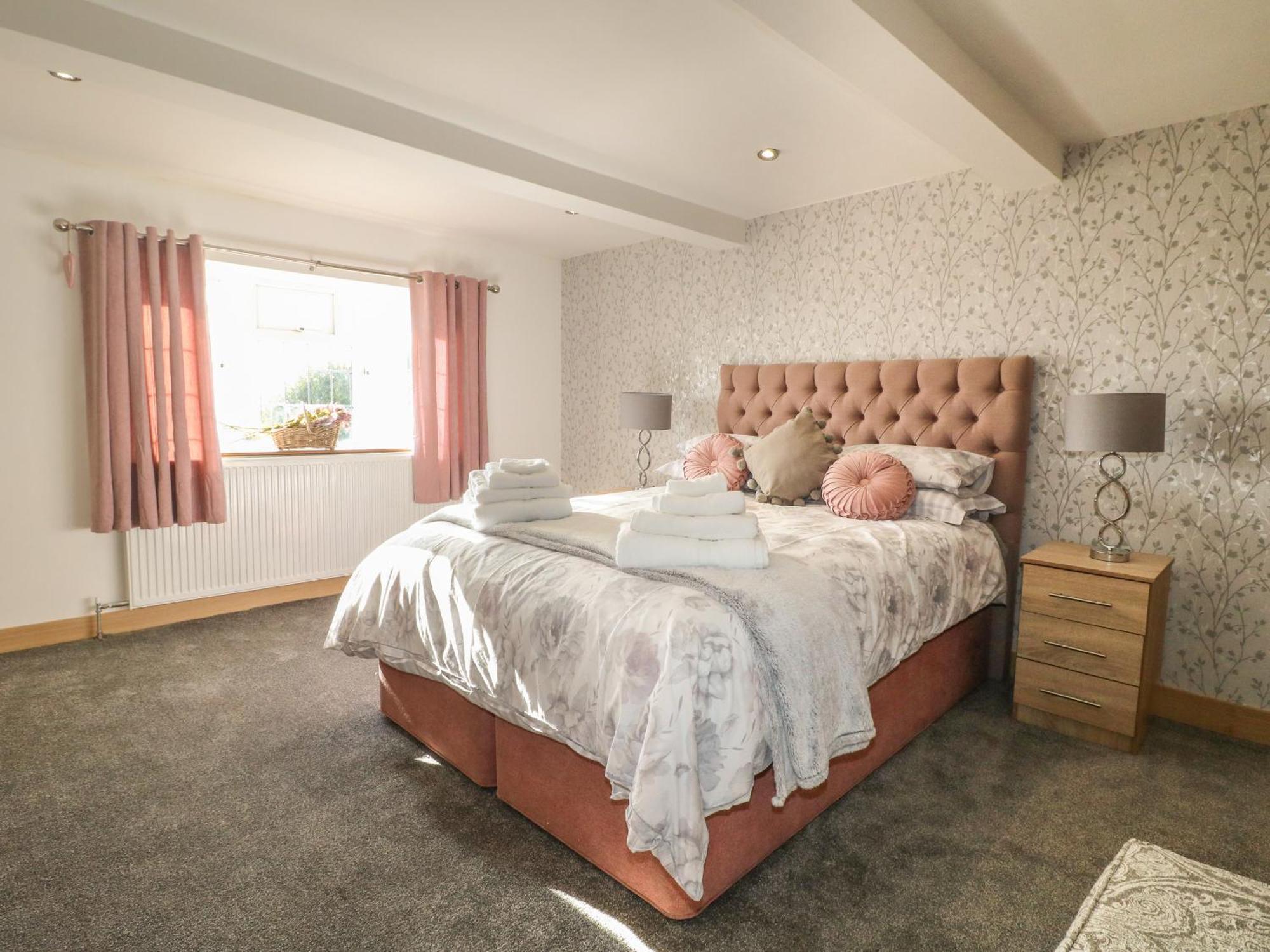 Villa Fields Farm Draycott in the Moors Esterno foto